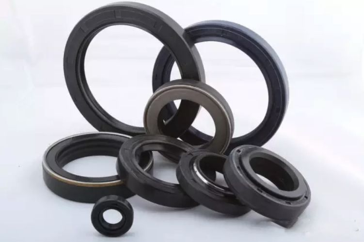 鑒別真假挖掘機(jī)配件